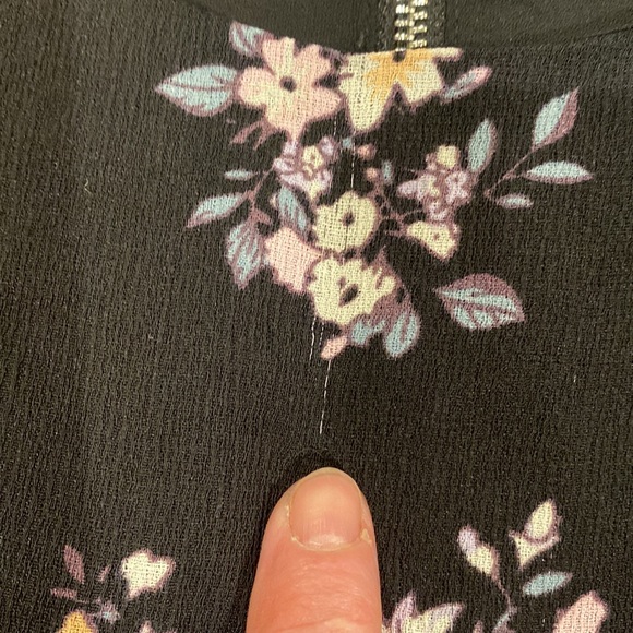 Sleeveless top by Orb.life size L - Picture 7 of 10